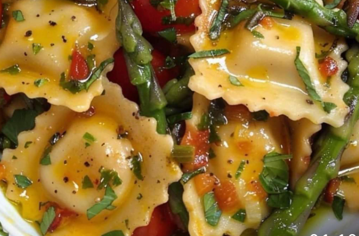 Ravioli with Tomatoes, Asparagus, Garlic, and Herbs