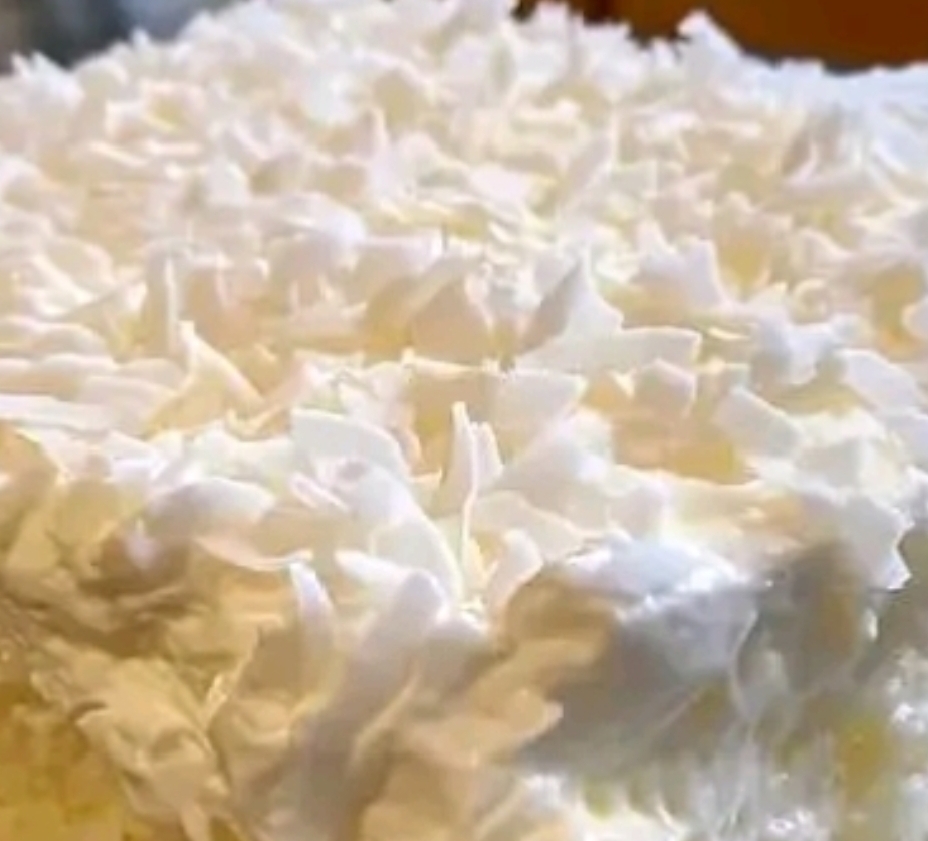 Coconut Cream Dream Cake