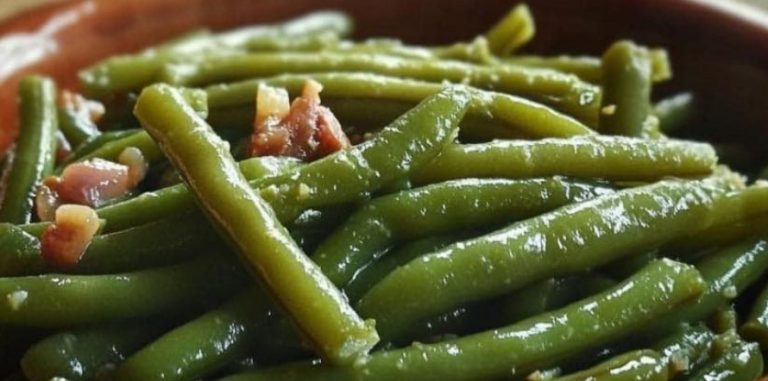 Copycat Texas Roadhouse Green Beans